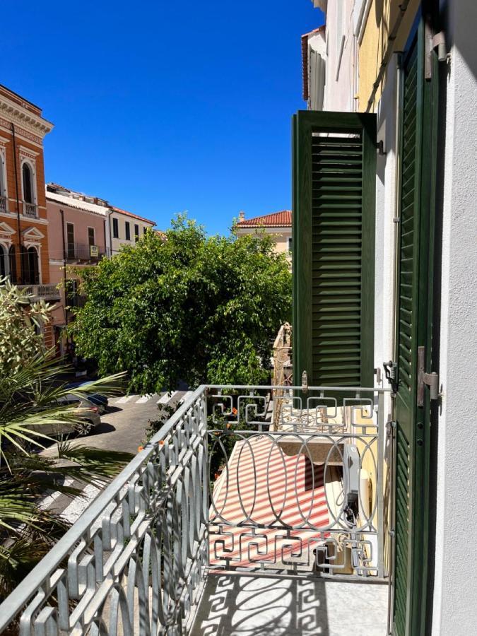 Dimora Elle Hotel La Maddalena  Bagian luar foto